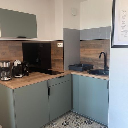 Parenthese Au Bord De L'Eau Apartment Port-la-Nouvelle Bagian luar foto