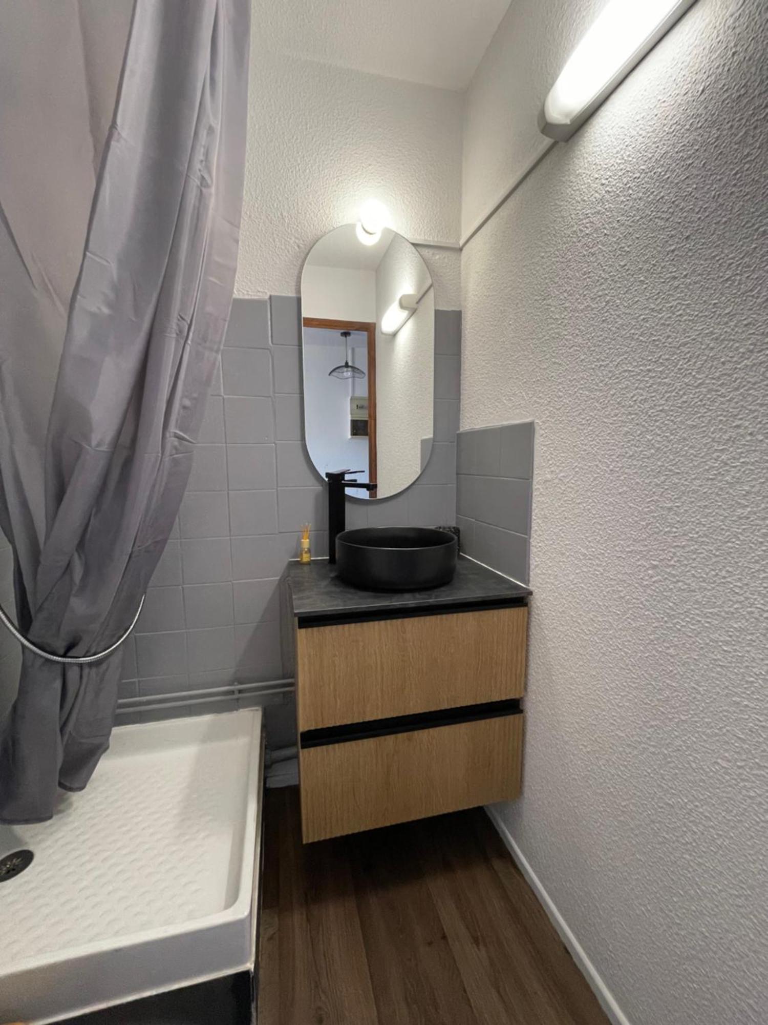 Parenthese Au Bord De L'Eau Apartment Port-la-Nouvelle Bagian luar foto