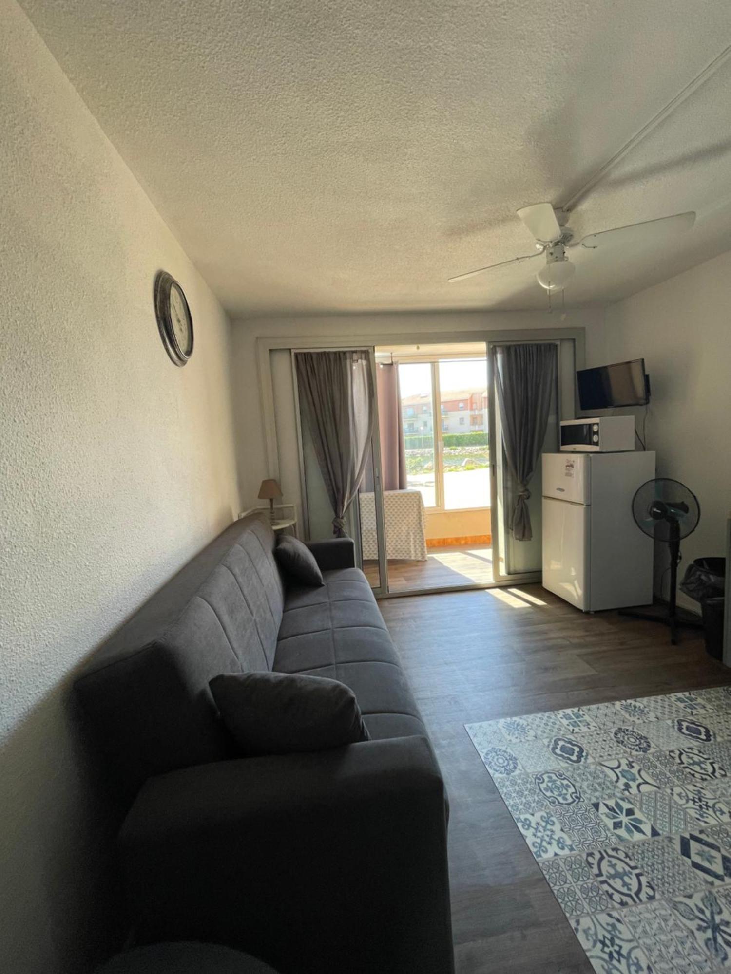 Parenthese Au Bord De L'Eau Apartment Port-la-Nouvelle Bagian luar foto